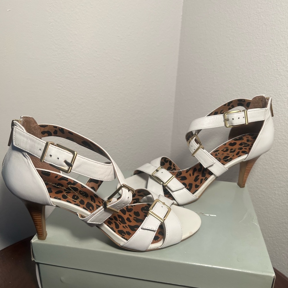 “Jessica Simpson” Heels